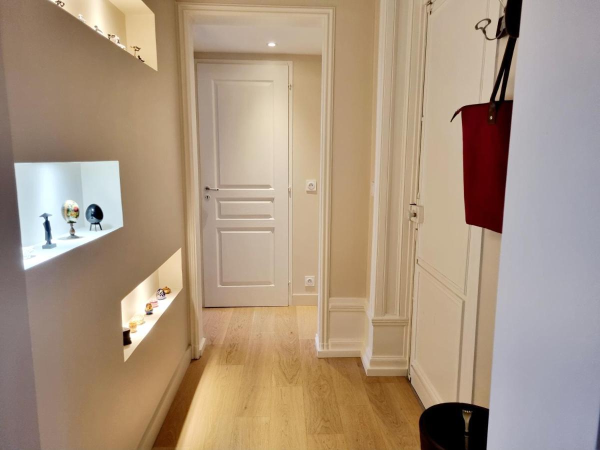 Face A L'Hotel De Ville Grand Et Lumineux Appartement Angouleme Luaran gambar